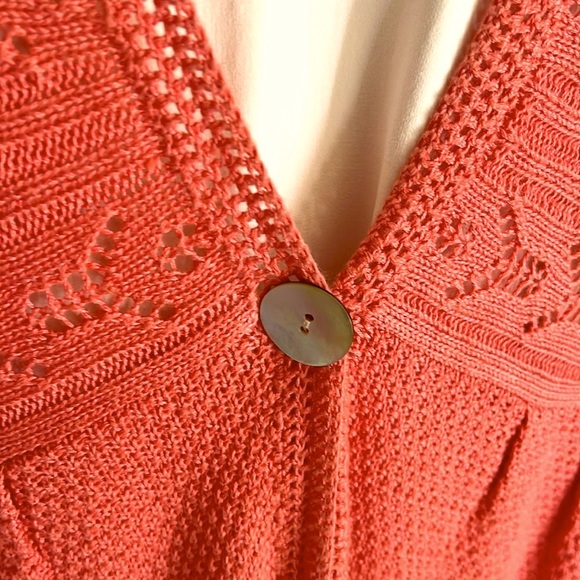 Coral crocheted sweater - Picture 2 of 3